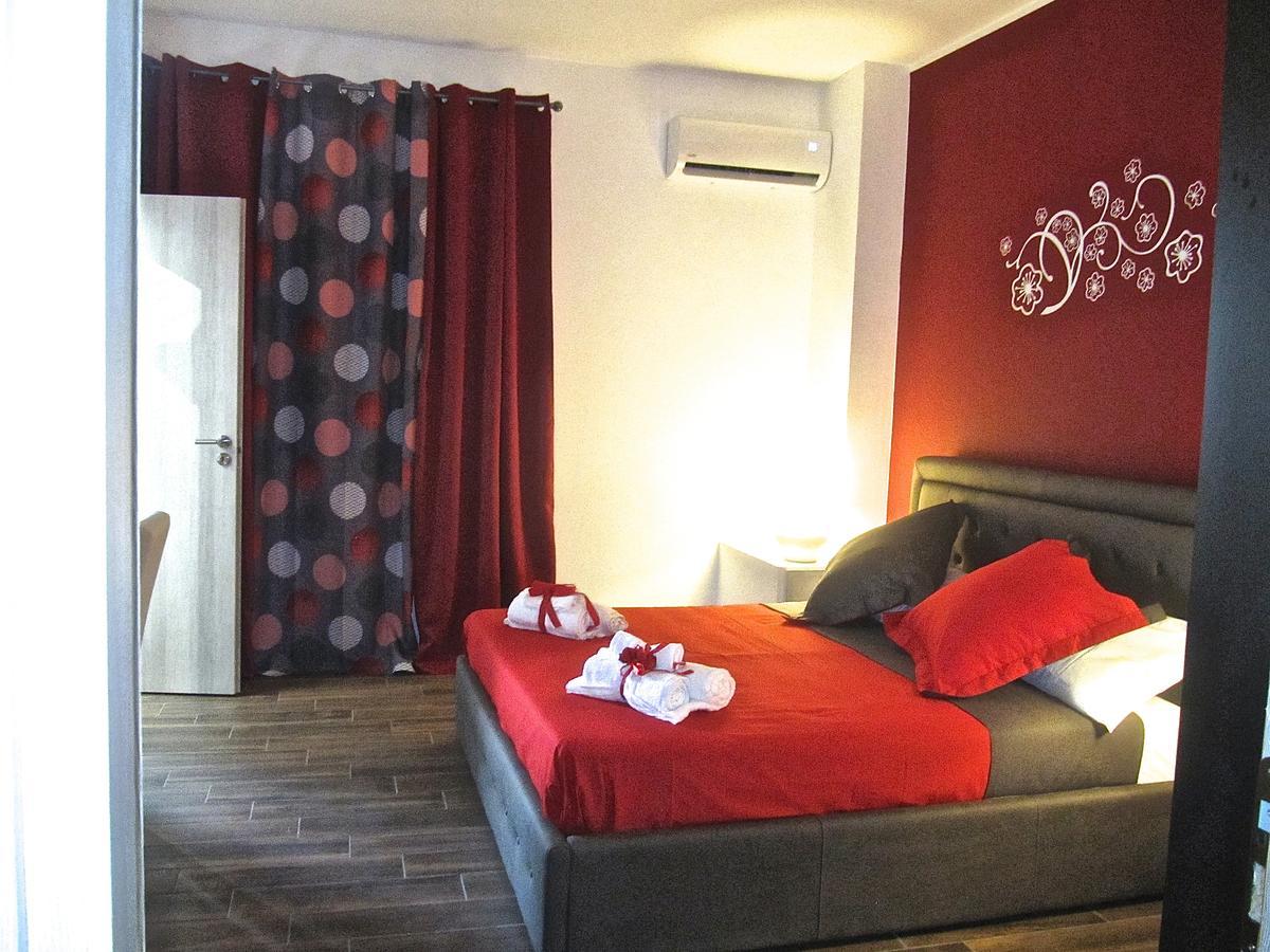 Symposium Bed&Breakfast Aeroporto di Catania Fontana Rossa Esterno foto