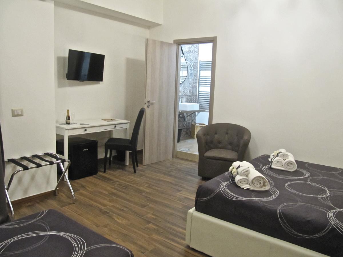 Symposium Bed&Breakfast Aeroporto di Catania Fontana Rossa Esterno foto